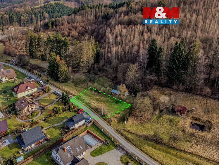 Prodej stavebního pozemku 693 m² - foto 1