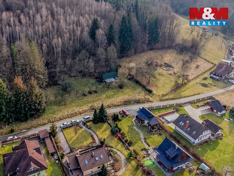 Prodej stavebního pozemku 693 m² - foto 6