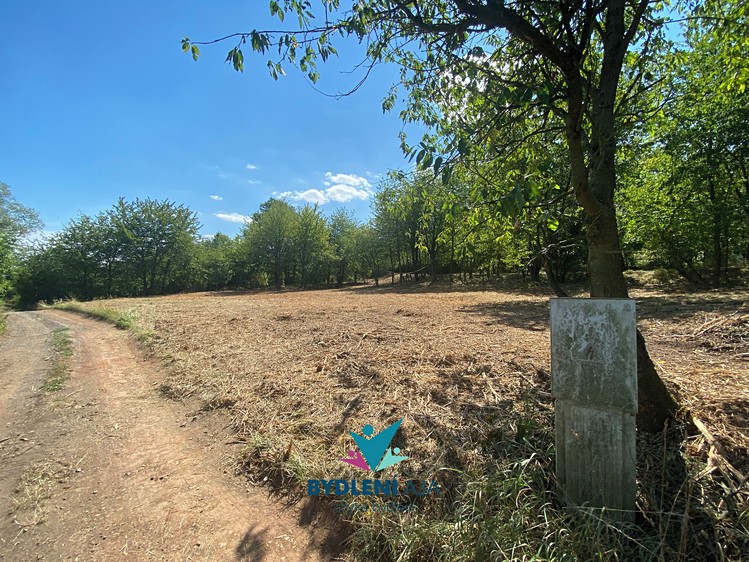 Prodej stavebního pozemku 1 674 m² - foto 7