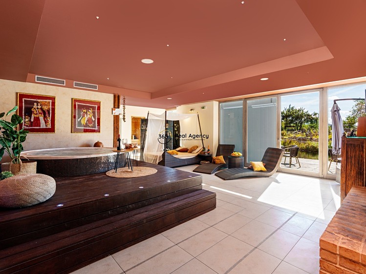 Prodej ubytovacího zařízení 1 420 m² - foto 6