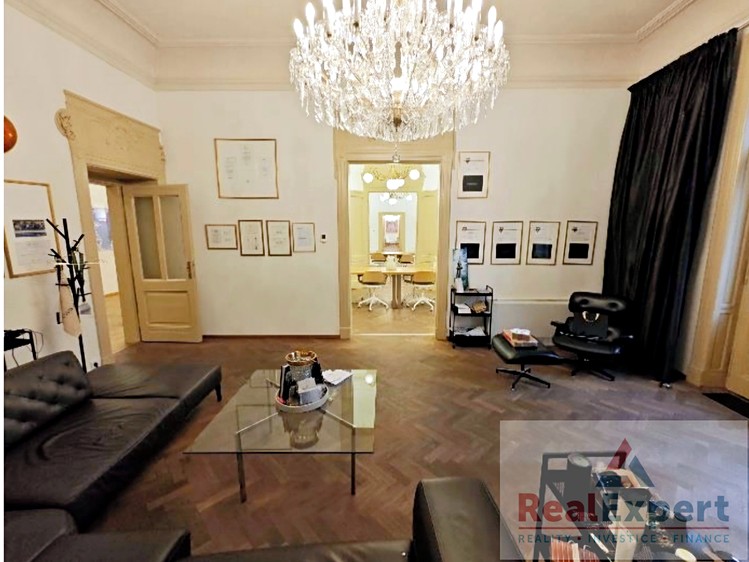 Pronájem kanceláře 630 m² - foto 5