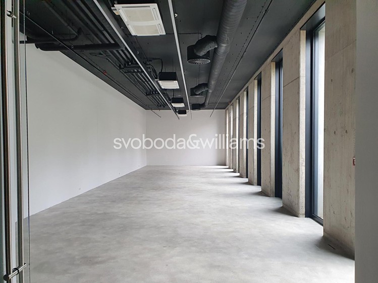 Pronájem kanceláře 188 m² - foto 1