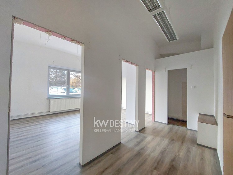 Pronájem obchodního prostoru 94 m² - foto 3