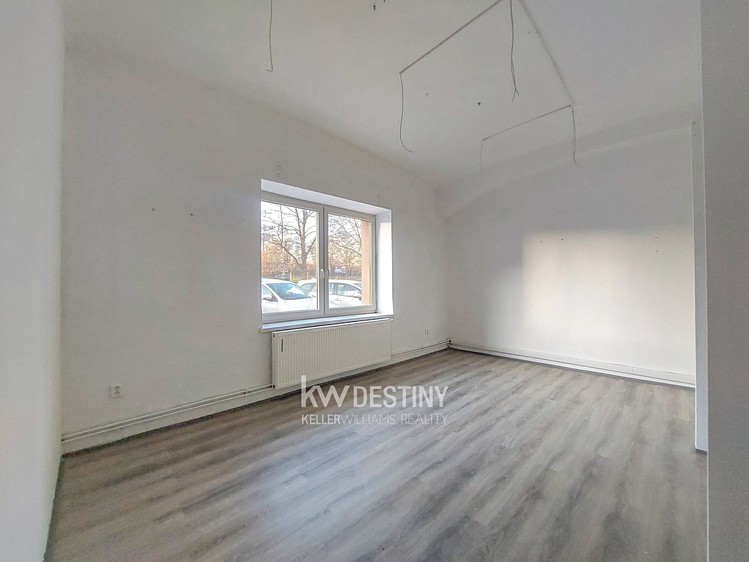 Pronájem obchodního prostoru 94 m² - foto 7