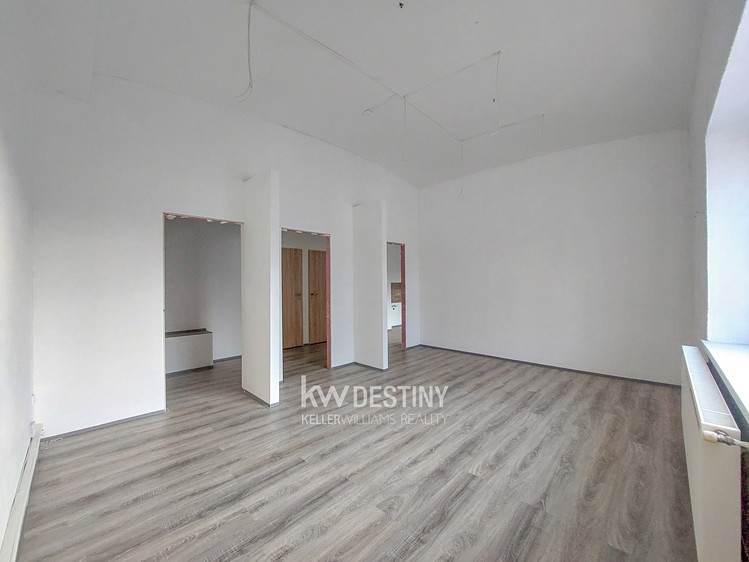 Pronájem obchodního prostoru 94 m² - foto 6