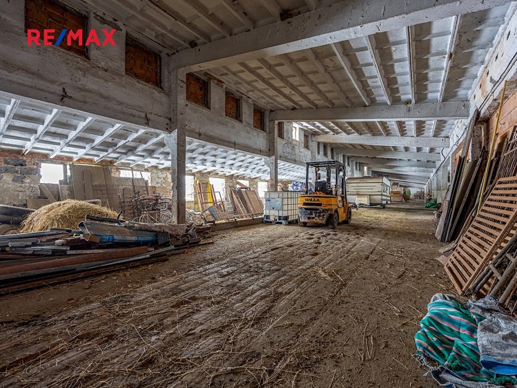 Pronájem skladového prostoru 1 460 m² - foto 7