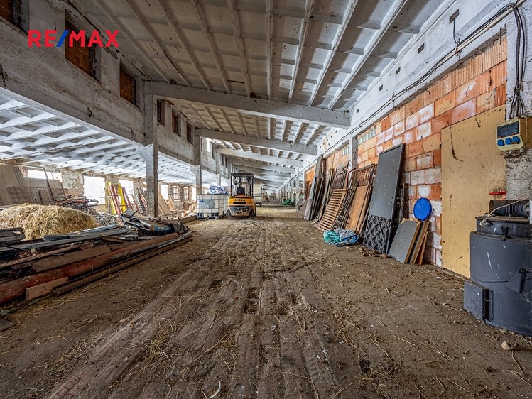 Pronájem skladového prostoru 1 460 m² - foto 6