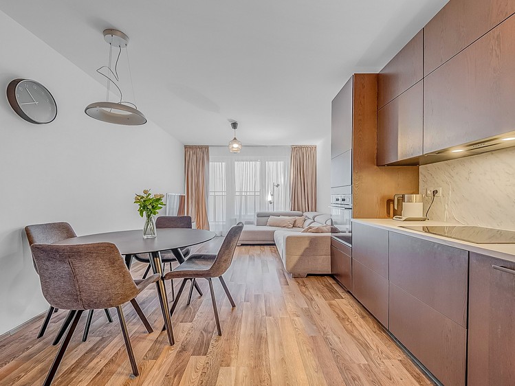 Prodej bytu 3+kk 69 m² (Jednopodlažní) - foto 3