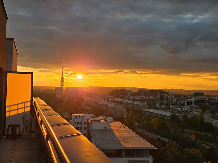 Prodej bytu 3+kk 69 m² (Jednopodlažní) - foto 1
