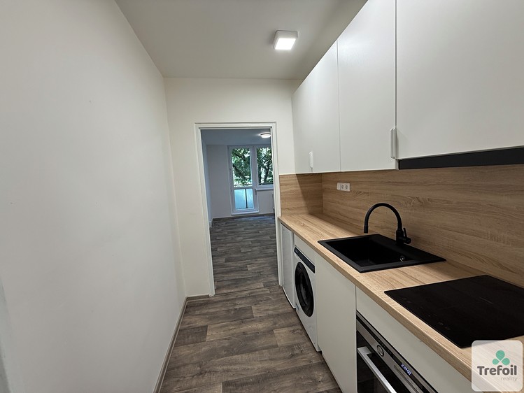 Prodej bytu 1+kk 27 m² - foto 4