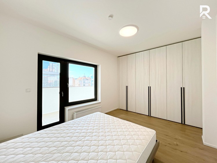 Pronájem bytu 2+kk 71 m² - foto 3
