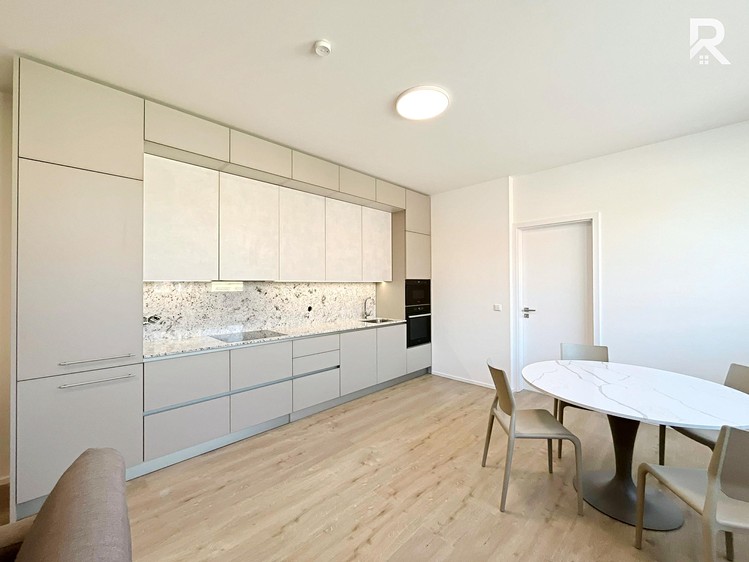Pronájem bytu 2+kk 71 m² - foto 1