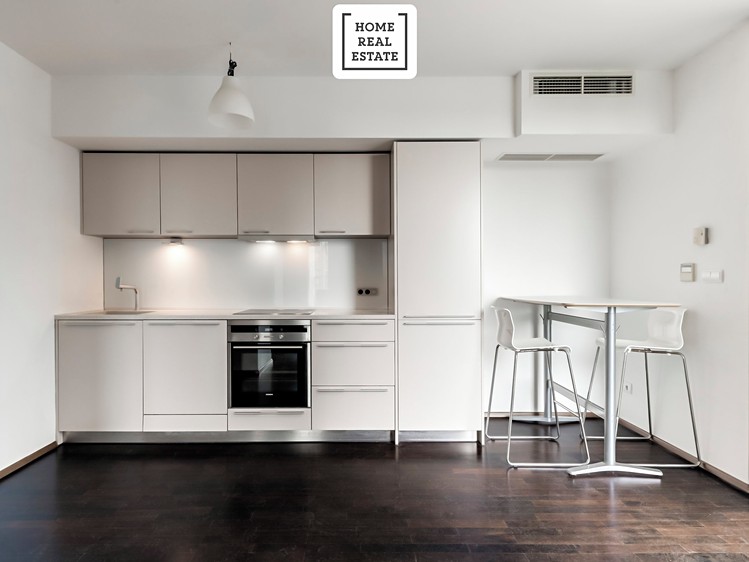 Pronájem bytu 1+kk 47 m² - foto 3