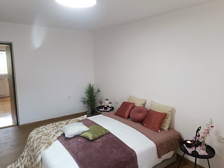 Pronájem bytu 3+1 85 m² (Mezonet) - foto 8