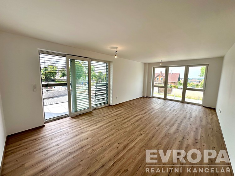 Pronájem bytu 2+kk 69 m² - foto 5