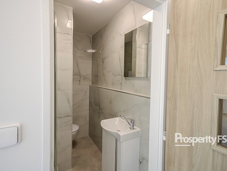 Pronájem bytu 1+1 37 m² - foto 3