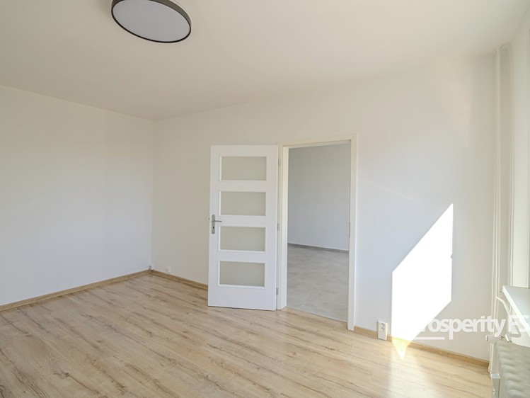 Pronájem bytu 1+1 37 m² - foto 7