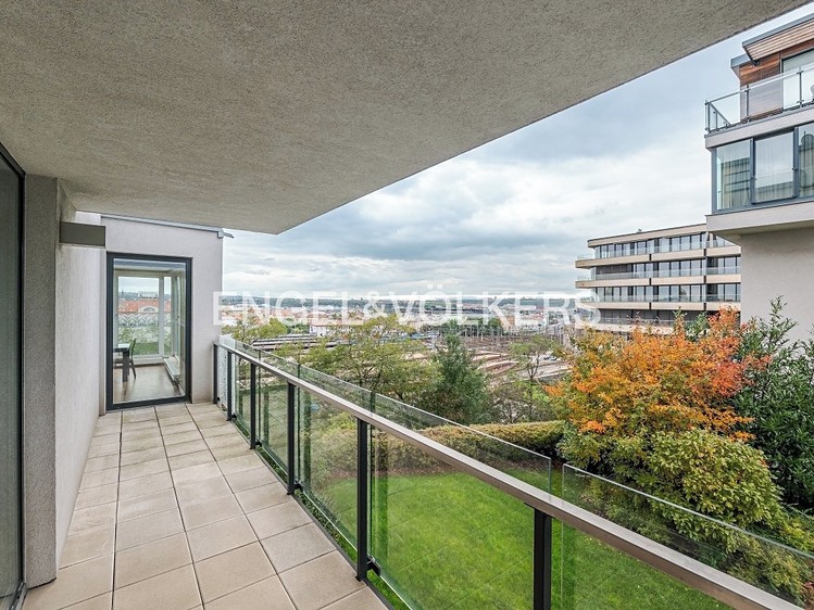 Pronájem bytu 4+kk 134 m² - foto 3