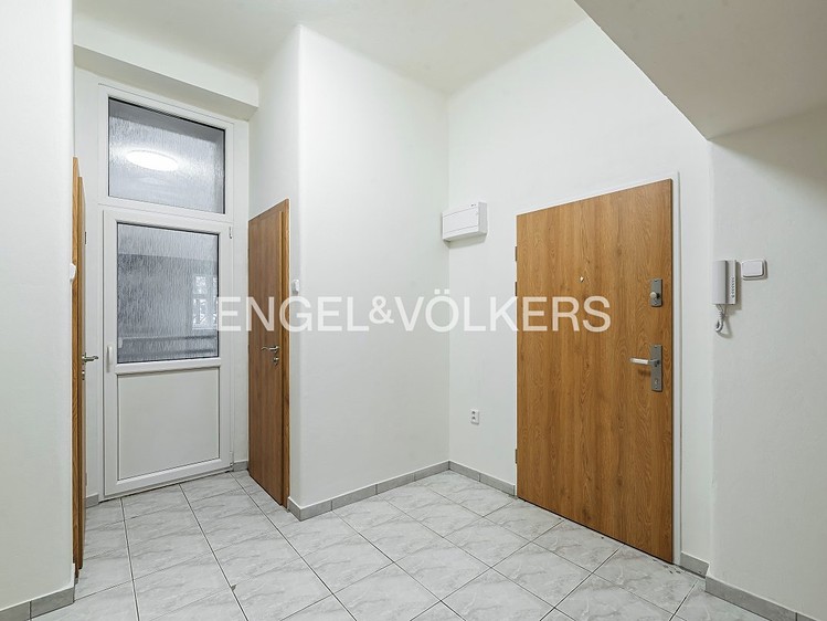 Pronájem bytu 2+1 49 m² - foto 6