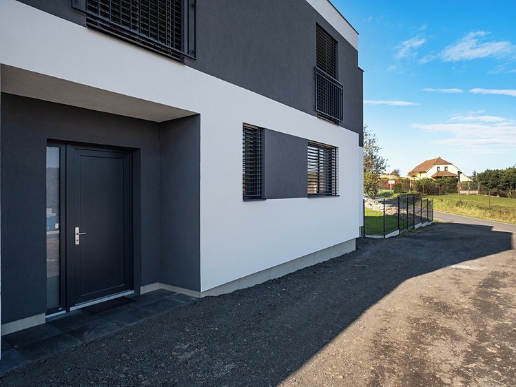 Prodej rodinného domu 164 m², pozemek 1 000 m² - foto 2