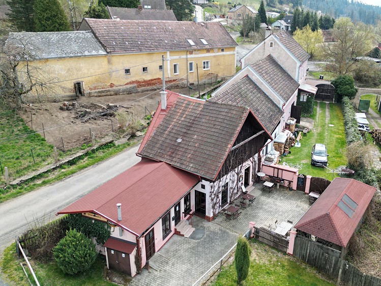 Prodej rodinného domu 250 m², pozemek 5 370 m² - foto 4
