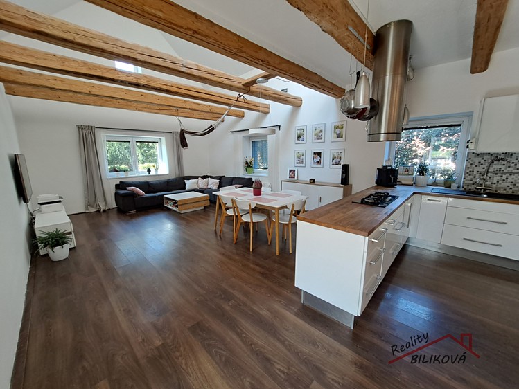 Prodej rodinného domu 110 m², pozemek 2 052 m² - foto 2