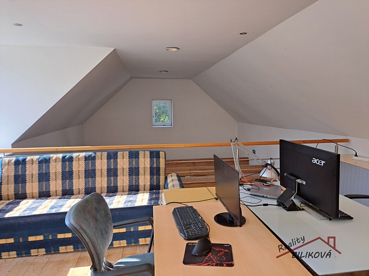 Prodej rodinného domu 110 m², pozemek 2 052 m² - foto 7