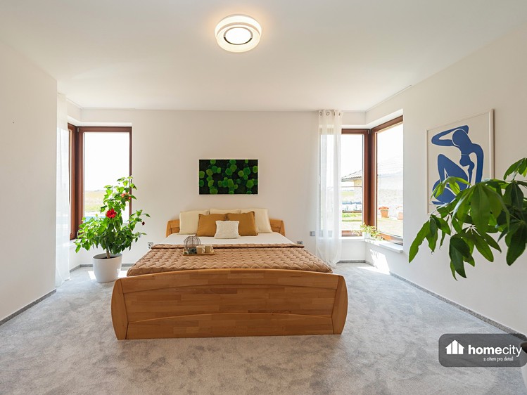 Prodej  rodinného domu 181 m², pozemek 1 255 m² - foto 6