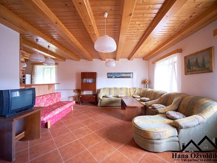 Prodej  rodinného domu 400 m², pozemek 691 m² - foto 5