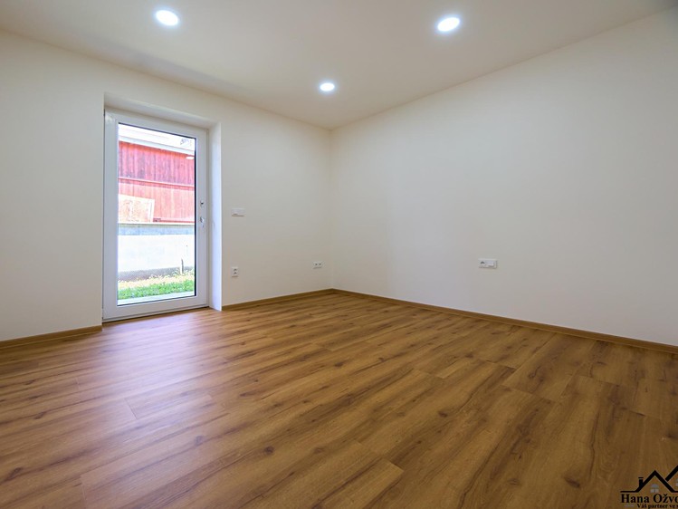 Prodej  rodinného domu 102 m², pozemek 447 m² - foto 8