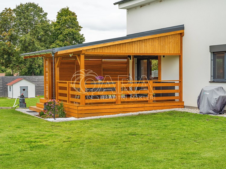 Prodej rodinného domu 137 m², pozemek 1 851 m² - foto 3