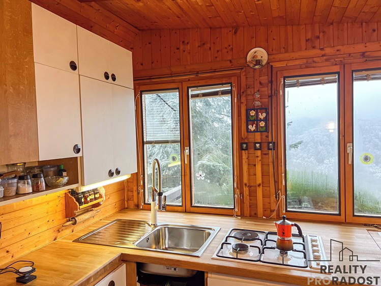 Prodej chaty 75 m², pozemek 386 m² - foto 2