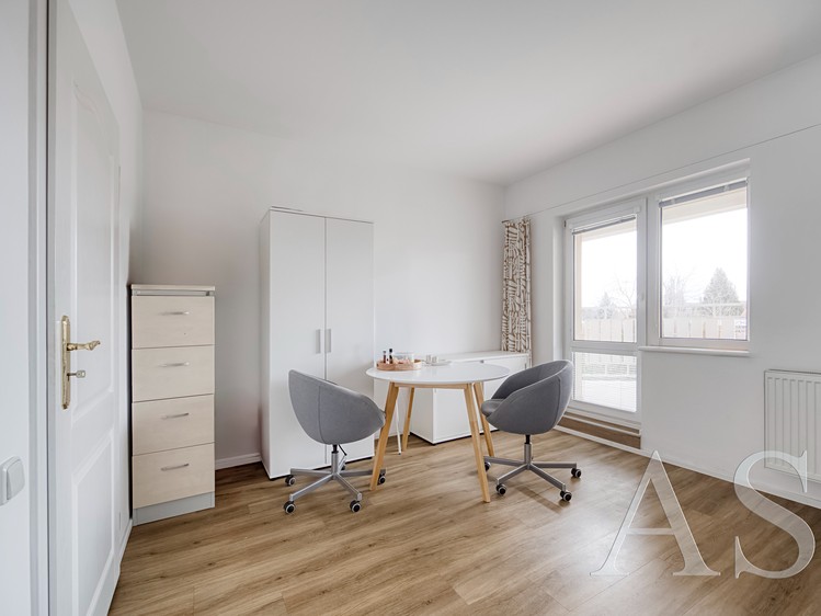 Prodej rodinného domu 291 m², pozemek 476 m² - foto 5