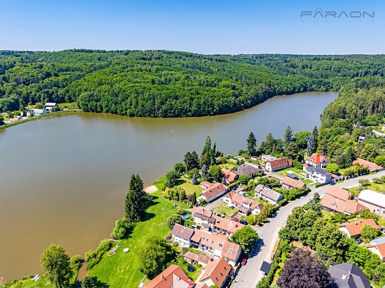Prodej  rodinného domu 205 m², pozemek 1 328 m² - foto 7