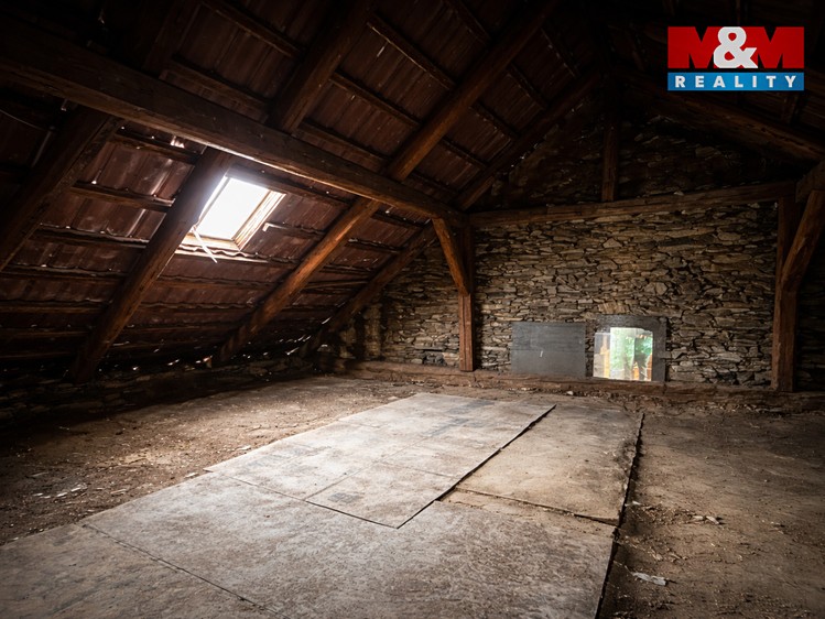 Prodej rodinného domu 153 m², pozemek 131 m² - foto 5