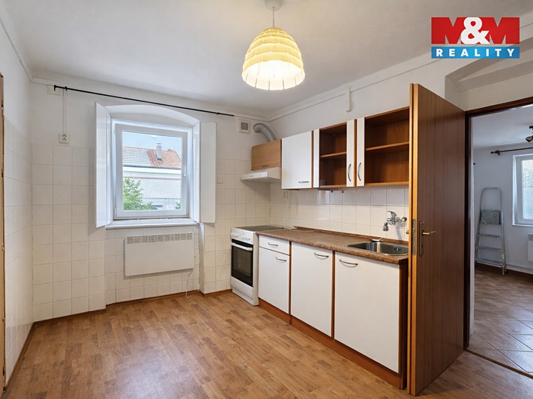 Prodej rodinného domu 153 m², pozemek 131 m² - foto 7