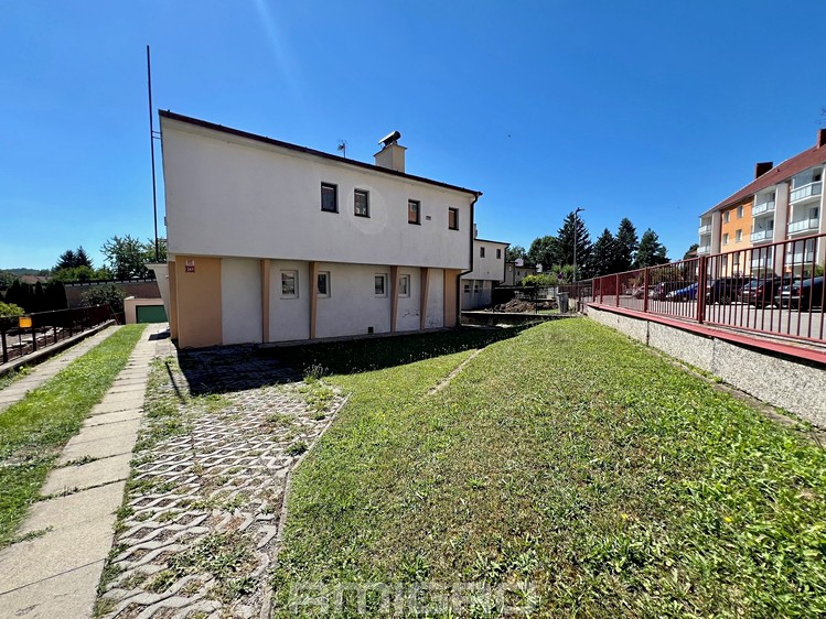 Prodej rodinného domu 160 m², pozemek 627 m² - foto 2