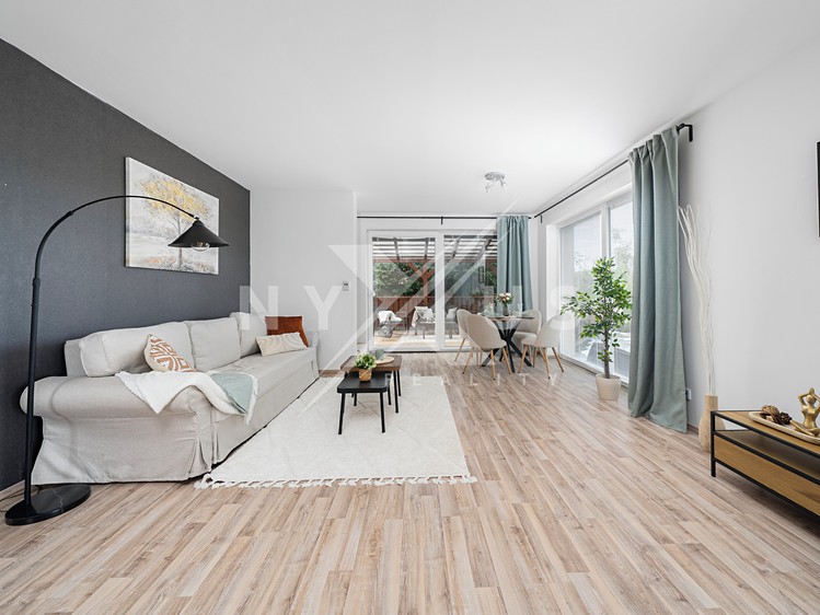 Prodej rodinného domu 160 m², pozemek 498 m² - foto 2