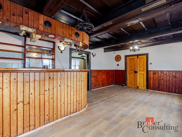 Prodej chalupy 380 m², pozemek 840 m² - foto 8