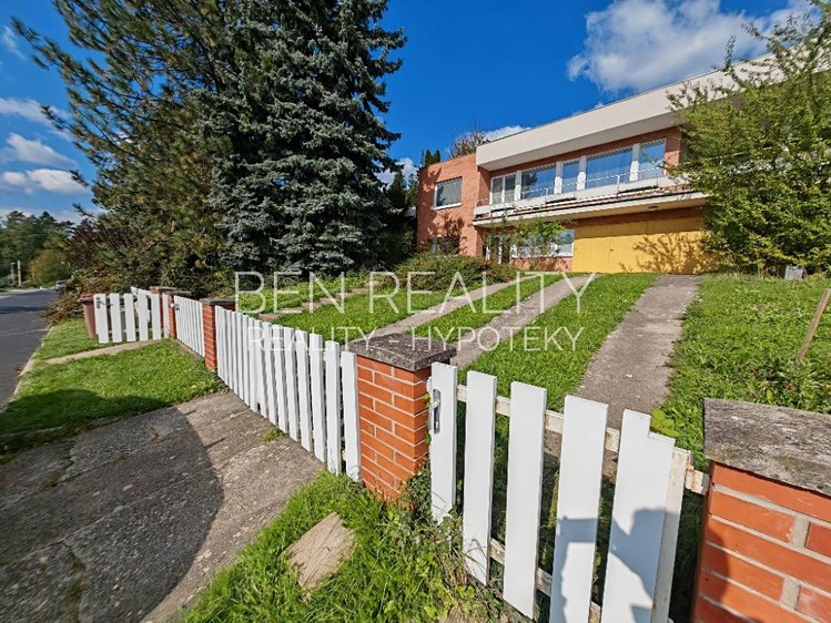 Pronájem rodinného domu 320 m², pozemek 644 m² - foto 2