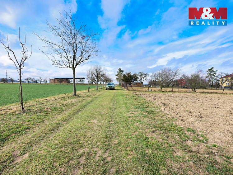 Prodej  stavebního pozemku 1 812 m² - foto 8