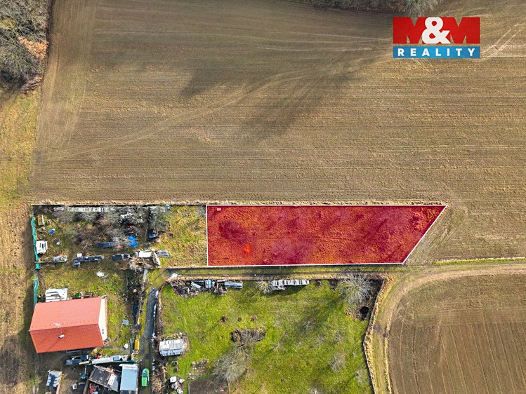 Prodej stavebního pozemku 800 m² - foto 2