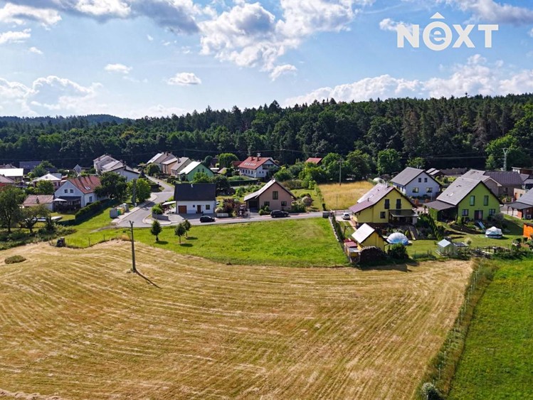 Prodej  stavebního pozemku 1 127 m² - foto 3