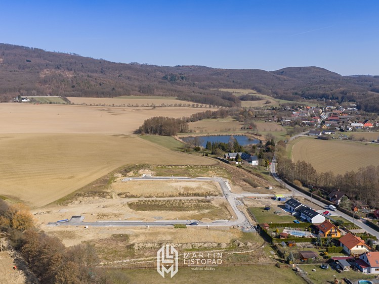 Prodej stavebního pozemku 954 m² - foto 4