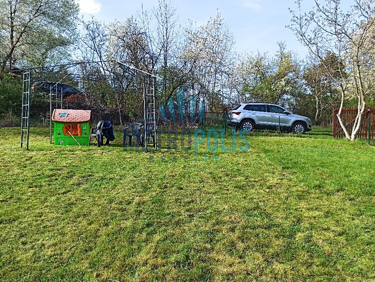 Pronájem  zahrady 372 m² - foto 4
