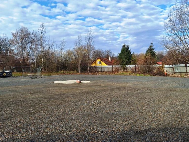 Pronájem  komerčního pozemku 1 450 m² - foto 4