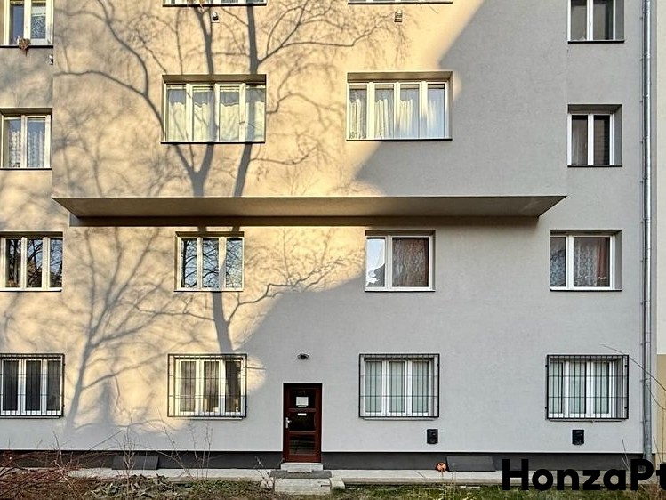 Prodej kanceláře 38 m² - foto 7