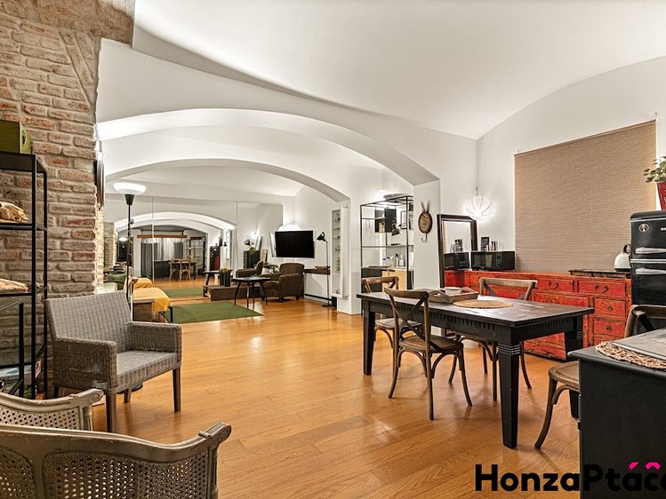 Prodej komerční nemovitosti 66 m² - foto 8