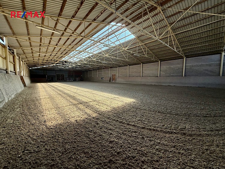 Prodej zemědělského objektu 1 300 m² - foto 8