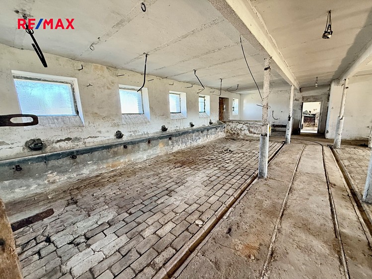 Prodej zemědělského objektu 200 m² - foto 8